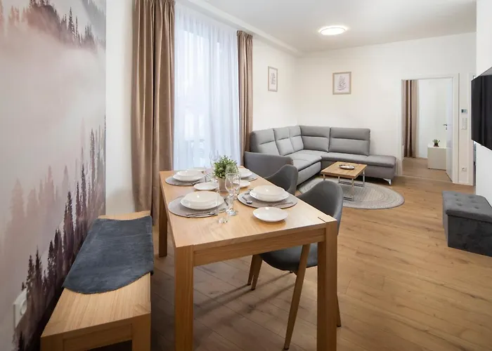 Holia, Kubinska Hola *