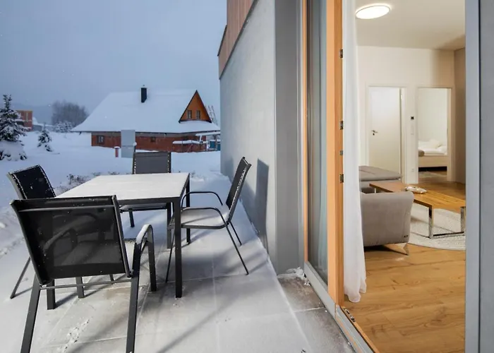 Holia, Kubinska Hola 아파트