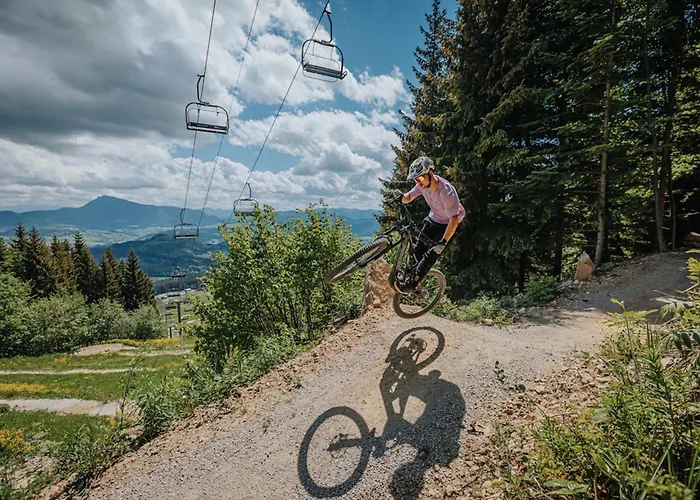 Holia, Kubinska Hola 돌니 쿠빈