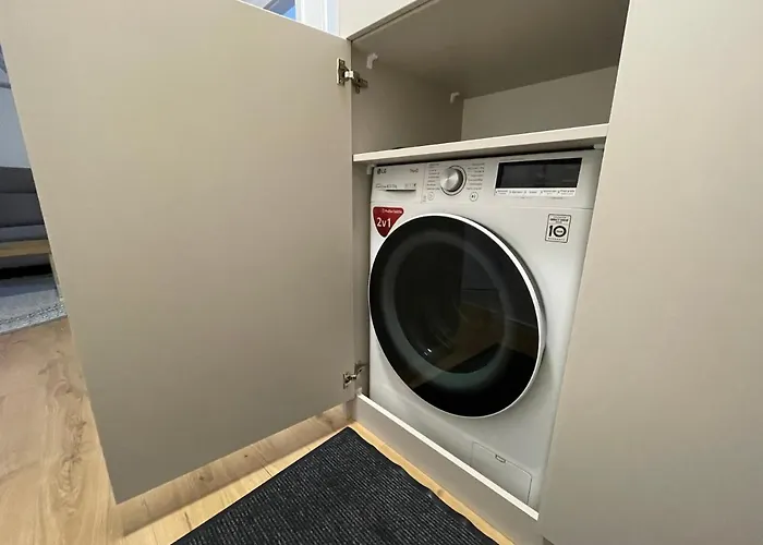 Holia, Kubinska Hola 아파트