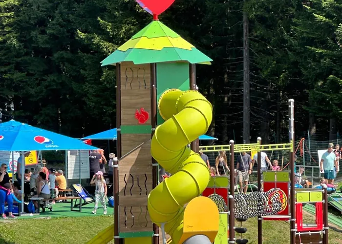 Holia, Kubinska Hola * 돌니 쿠빈